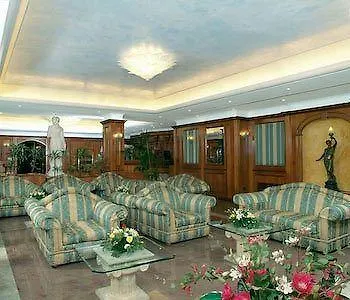 Capital Inn Rome 4*,